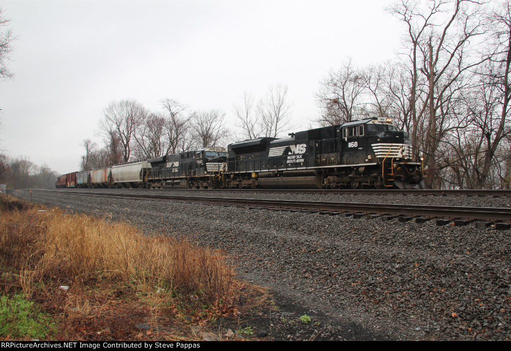 NS 1168 leads train 12G